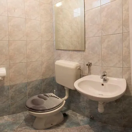 Gasthuis Dioklecijan 3*